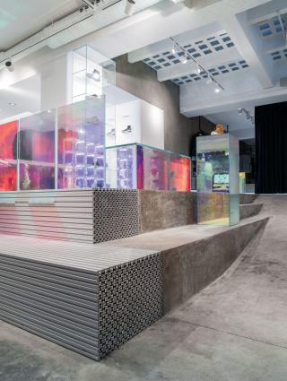 Оформление интерьера магазинов при помощи конструкционного профиля